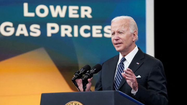 U.S. President Joe Biden calls for a federal gas tax holiday as he speaks about gas prices during remarks in the Eisenhower Executive Office Building's South Court Auditorium at the White House in Washington, U.S., June 22, 2022. REUTERS/Kevin Lamarque
