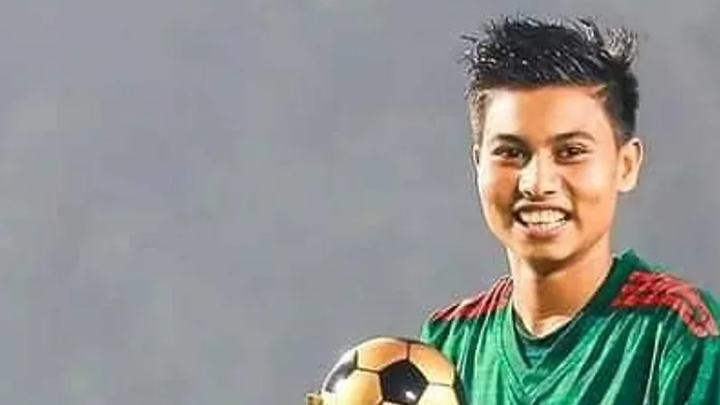 Bangladesh women's U-19 football star Shaheda aims to raise funds for flood victims