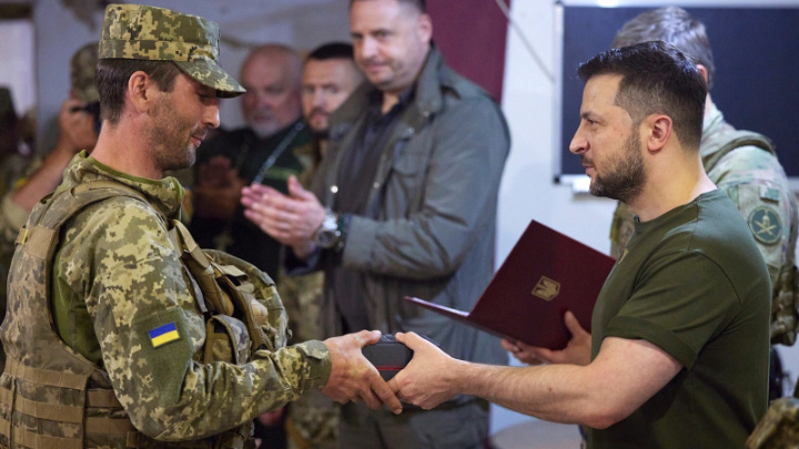 On Father's Day, Zelensky puts spotlight on Ukraine's family bonds amid war