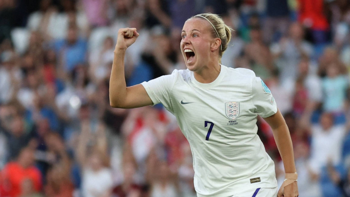 England women set Euro record in eight-goal rout of Norway