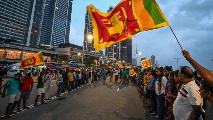 Sri Lanka crisis: Protesters break barricades around Parliament