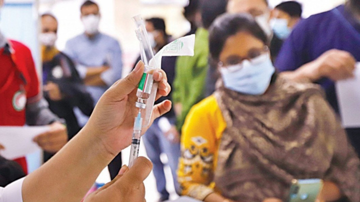 27,97,12,767 doses of Covid-19 vaccines administered so far: DGHS