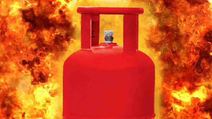 Two killed in gas cylinder blast in Sylhet