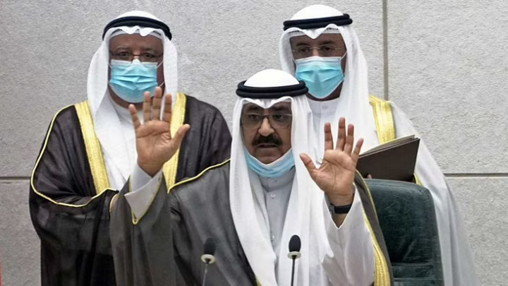 Kuwait names the emir's son as prime minister 