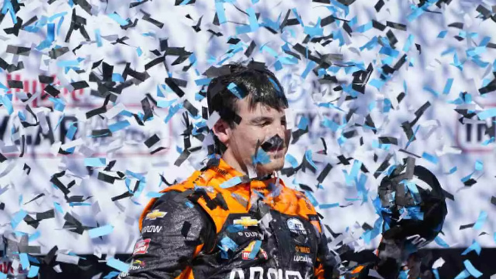 Mexico's Pato O'Ward wins Sunday's IndyCar Salute to Farmers 300, capturing his fourth career title 