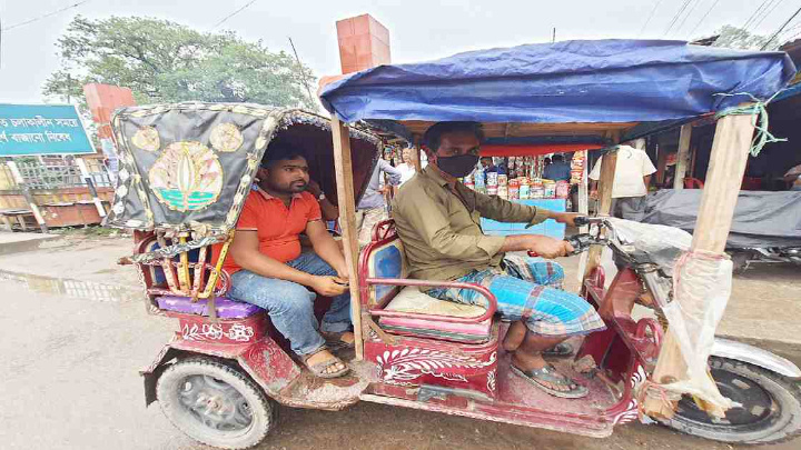 Battery-operated rickshaws cause shortage of electricity