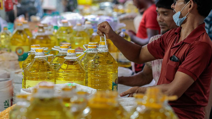 Bottled soybean oil price increases by Tk 7 per litre