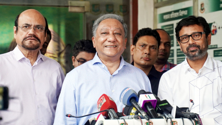 Bangladesh Cricket Board (BCB) president Nazmul Hassan Papon speaks to the media. Photo: BCB