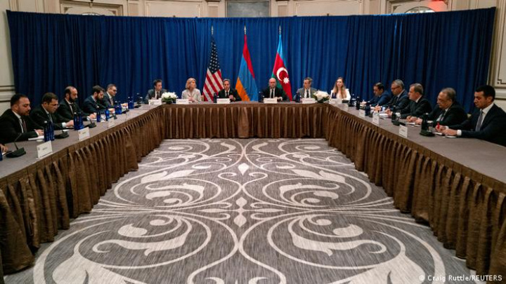 Blinken met with officials from Armenian and Azerbaijan in New York