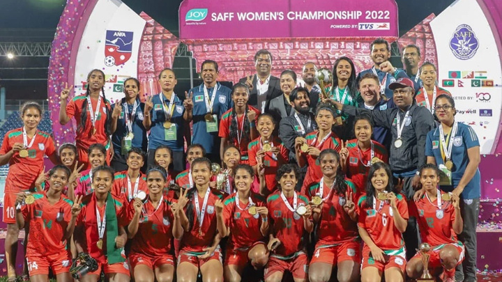 SAFF Champions Bangladesh women's football team arrive in Dhaka