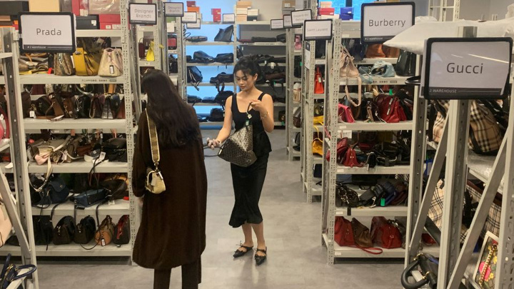 Chinese snap up used Rolexes, Birkins to satisfy luxury cravings amid slowdown