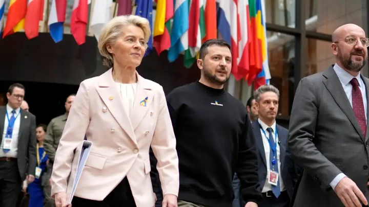 Ukraine hopes to join the EU swiftly, but Brussels is only just beginning a conversation about its own pre-enlargement reformsImage: Virginia Mayo/AP