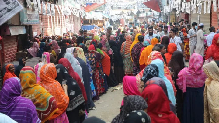 Female voters standing in a long queue at Darul Ahsan Madrasa, Tongi during Gazipur City Corporation elections on May 25, 2023. Photo: Palash Khan