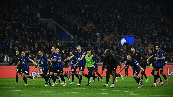 Inter Milan's players celebrate their 1-0 victory after winning the Serie A match between Inter Milan and Juventus at the San Siro stadium in Milan, on February 4, 2024. Photo: AFP