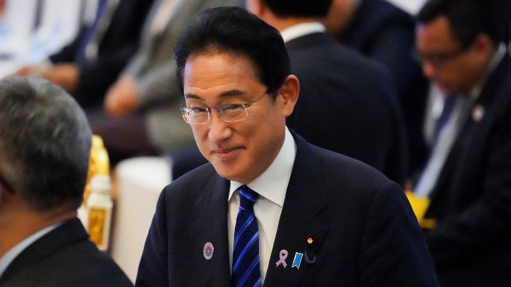 Japan's Prime Minister Fumio Kishida attends the 25th ASEAN plus Three (APT) Summit during the ASEAN summit held in Phnom Penh, Cambodia November 12, 2022. REUTERS/Cindy Liu